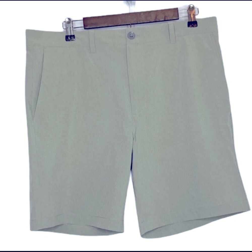 Vineyard Vines Performance Breaker Short Size 36